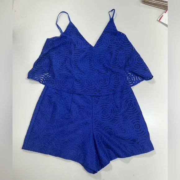 Lilly Pulitzer CAlA Romper Mystical Knotty Lace Blue Size 2 - Picture 2 of 13